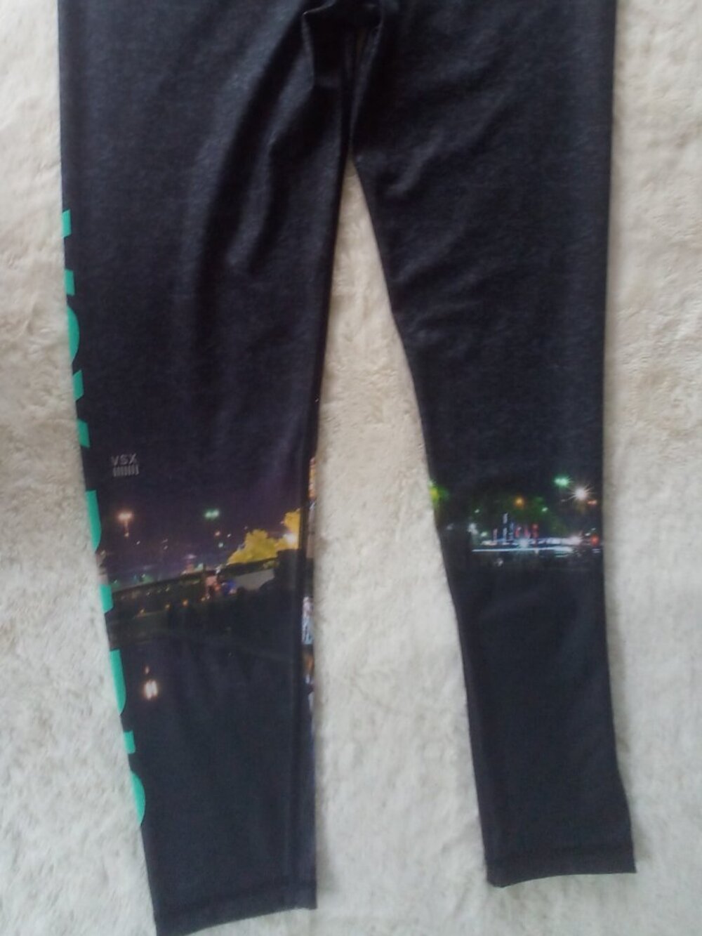 VICTORIA’S SECRET PARIS KNOCKOUT LEGGING LIMITED EDITION (L) NWT - Picture 5 of 9